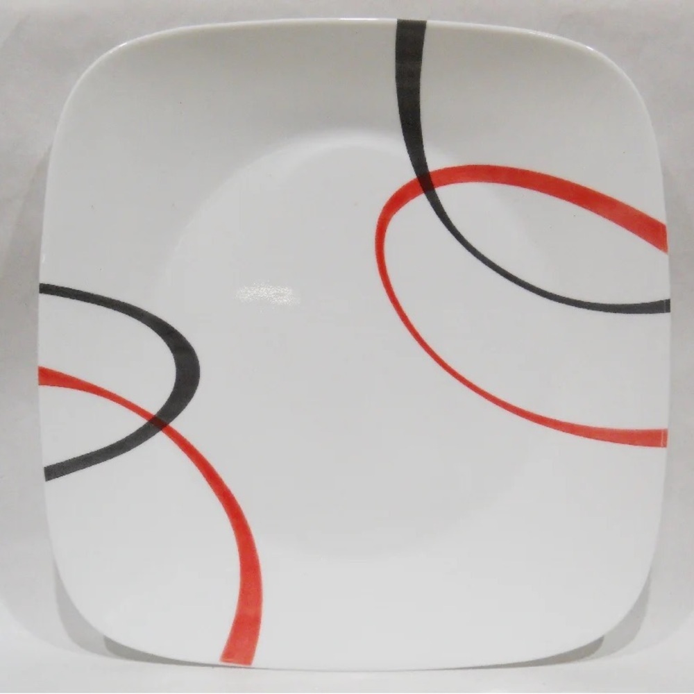🔥🔥CORELLE SIMPLE LINES Red & Black 10 1/2" Square Dinner Plate